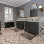 Beechgrove Manor