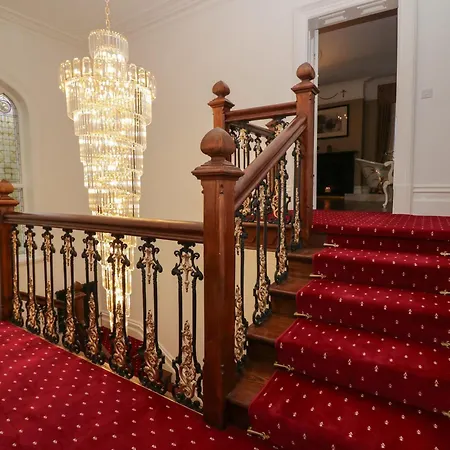 Beechgrove Manor