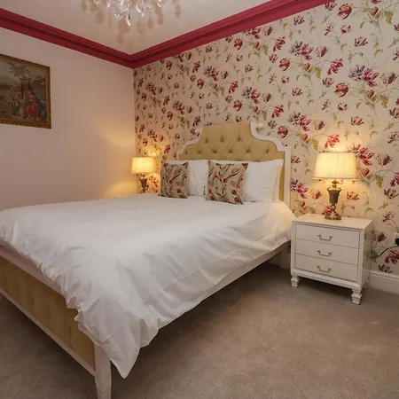 Beechgrove Manor *