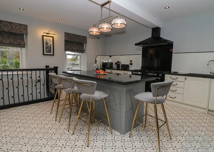 Beechgrove Manor * Workington